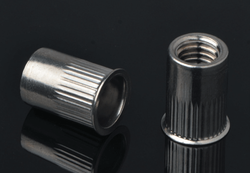 Immaculatam ferro redigendum caput Knurled corpus Rivet nut aperto genus
