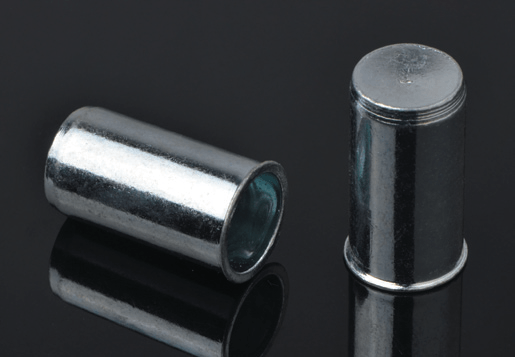 Steel minuere caput per corpus patet Rivet nucis clausa finem type